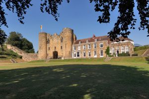 Photo 14- click for photo gallery